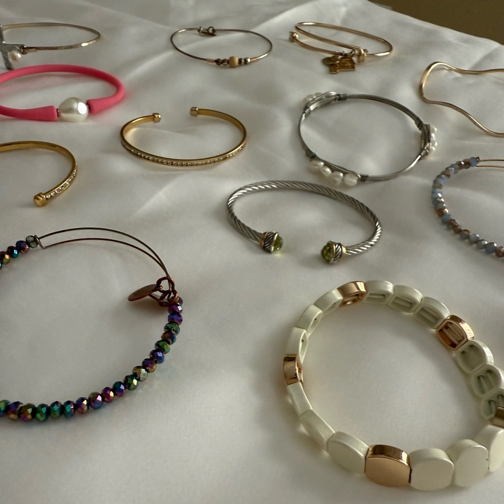 bracelet bundle - Picture 3 of 4